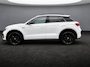 Volkswagen T-Roc 1.5 TSI R-Line / Black style / IQ LED / Voorstoelen verwarmbaar / Parkeersensoren V+A / Achteruitrijcamera / 18''LMV