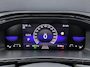 Volkswagen T-Roc 1.5 TSI R-Line / Black style / IQ LED / Voorstoelen verwarmbaar / Parkeersensoren V+A / Achteruitrijcamera / 18''LMV