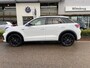 Volkswagen T-Roc 1.5 TSI 150PK R-Line / Black style / IQ LED / Voorstoelen verwarmbaar / Parkeersensoren V+A / Achteruitrijcamera / 18''LMV