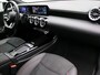 Mercedes-Benz A-klasse 250 e AMG Plug-In Hybride AMG Line | Night Pakket | Trekhaak | Sfeerverlichting | Achteruitrijcamera | Stuur en Stoelverwarming. Inclusief 24 maanden MB Certified garantie voor Europa.