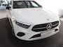 Mercedes-Benz A-klasse 180 Star Edition Luxury Line | Trekhaak | Dodehoekassistent | 18" lichtmetalen velgen
