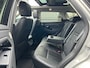 Land Rover Range Rover Evoque 2.0 P200 AWD Pano LED Camera Meridian Carplay Android e.Trekhaak