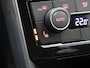 Volkswagen T-Cross 1.0 TSI Style | Stoelverwarming | Adaptive cruise control | Climate control | Achteruitrijcamera | Parkeersensoren voor en achter |