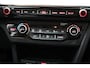 Kia e-Niro DynamicLine 64 kWh 3 fase [ Navi Adapt.cruise Stoelverwarming Camera ]
