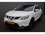 Nissan Qashqai 1.2DIG-T 116PK Connect EditionTrekhaak/Camera/Panoramadak/Parkeerhulp