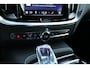 Volvo V60 T6 Plug-in hybrid AWD Plus Dark | Semi elektrische trekhaak | Premium audio by Harman Kardon | Stoelverwarming voor+achter | Stuurwielverwarming | Voorruit verwarming | Rondom zichtcamera |