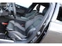 Volvo V60 T6 Plug-in hybrid AWD Plus Dark | Semi elektrische trekhaak | Premium audio by Harman Kardon | Stoelverwarming voor+achter | Stuurwielverwarming | Voorruit verwarming | Rondom zichtcamera |