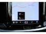 Volvo V60 T6 Plug-in hybrid AWD Plus Dark | Semi elektrische trekhaak | Premium audio by Harman Kardon | Stoelverwarming voor+achter | Stuurwielverwarming | Voorruit verwarming | Rondom zichtcamera |