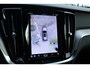 Volvo V60 T6 Plug-in hybrid AWD Plus Dark | Semi elektrische trekhaak | Premium audio by Harman Kardon | Stoelverwarming voor+achter | Stuurwielverwarming | Voorruit verwarming | Rondom zichtcamera |
