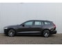 Volvo V60 T6 Plug-in hybrid AWD Plus Dark | Semi elektrische trekhaak | Premium audio by Harman Kardon | Stoelverwarming voor+achter | Stuurwielverwarming | Voorruit verwarming | Rondom zichtcamera |