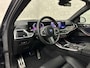 BMW X5 50e *3x Op Voorraad* M-Sport Pro | 360 Camera | Sky-Lounge Pano | ACC | Comfortstoelen | Indiv. Leder | Massage | Stoelventilatie | 4-Zone Clima | Trekhaak | 22'' | Head-Up | Keyless-Entry | Harman-Kardon | Stoelverwarming V+A | M-Gordels | Glaspook | Stuurverwarming | Iconic-Glow | Luchtvering | Zonwering | Carplay | Beker Clima |