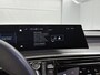 Peugeot e-5008 GT 73 kWh 210pk Automaat | Warmtepomp | 3 Fase | Schuif-/Kanteldak | Navigatie | Achteruitrijcamera | Elektrische achterklep | Adaptieve cruise control | Apple Carplay/Android Auto | Dodehoekdetectie | Keyless Entry/Start | Full-LED Koplampen | 19" LMV |