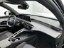 Peugeot e-5008 GT 73 kWh 210pk Automaat | Warmtepomp | 3 Fase | Schuif-/Kanteldak | Navigatie | Achteruitrijcamera | Elektrische achterklep | Adaptieve cruise control | Apple Carplay/Android Auto | Dodehoekdetectie | Keyless Entry/Start | Full-LED Koplampen | 19" LMV |