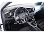 Volkswagen Polo 2.0 TSI GTI Panoramadak - ACC - Winterpakket - Spiegelpakket - Getinte Ruiten - Sound systeem Beats - Parkeerassistent - Licht/Zicht pakket - Proactieve inzittendenbescherming -