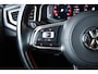 Volkswagen Polo 2.0 TSI GTI Panoramadak - ACC - Winterpakket - Spiegelpakket - Getinte Ruiten - Sound systeem Beats - Parkeerassistent - Licht/Zicht pakket - Proactieve inzittendenbescherming -