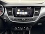 Opel Crossland 1.2 Turbo Ultimate | Achteruitrijcamera | Alcantara bekleding | Navigatiesysteem | Parkeersensoren voor en achter |