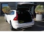 Volvo XC60 2.0 T8 Recharge AWD R-Design 392pk Panoramadak/Stoelverwarming/360Camera