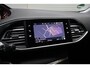 Peugeot 308 SW 1.2 PureTech Blue Executive | Trekhaak | Panoramadak | Navigatie