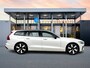 Volvo V60 T6 Recharge Ultra Dark | 19" | Sportstoelen | Trekhaak | Panoramadak | 360 Camera | Head-up | Harman Kardon | Elektr. verst. Stoelen | Full LED | Adaptieve Crusie | BLIS