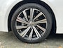 Toyota Corolla Touring Sports 1.8 Hybrid Business Plus | Navigatie | Stoelverwarming | Keyless entry | 17 inch LM-velgen |
