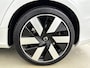 Volvo V60 T6 Recharge Ultra Dark | 19" | Sportstoelen | Trekhaak | Panoramadak | Head-up | 360 Camera | Harman Kardon | Elektr. verst. Stoelen | Full LED | Adaptieve Cruise | BLIS