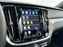 Volvo V60 T6 Recharge Ultra Dark | 19" | Sportstoelen | Trekhaak | Panoramadak | Head-up | 360 Camera | Harman Kardon | Elektr. verst. Stoelen | Full LED | Adaptieve Cruise | BLIS