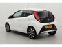 Toyota Aygo 1.0 VVT-i x-joy | Apple Carplay / Android Auto | Clima | Camera | 15 inch | Bluetooth | DAB | Privacy glas