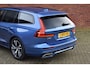 Volvo V60 T6 340PK Recharge AWD R-Design | Trekhaak | Climate Pro | Park Assist | Lighting |