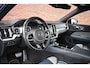 Volvo V60 T6 340PK Recharge AWD R-Design | Trekhaak | Climate Pro | Park Assist | Lighting |