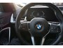 BMW X1 SDRIVE 18I BUSINESS EDITION KEURIGE NETTE STAAT VOLLEDIG DEALER ONDERHOUDEN CAMERA FULL LED NAVI ANDROID-APPLECARPLAY KEYLESS CLIMA CRUISE BLUETOOTH PDC V+A 18INCH ENZ...