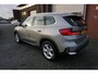 BMW X1 SDRIVE 18I BUSINESS EDITION KEURIGE NETTE STAAT VOLLEDIG DEALER ONDERHOUDEN CAMERA FULL LED NAVI ANDROID-APPLECARPLAY KEYLESS CLIMA CRUISE BLUETOOTH PDC V+A 18INCH ENZ...