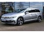 Volkswagen Passat Variant 1.4 TSI 218 PK PHEV GTE BNS, Leder, Trekhaak, Matrix-LED, keyless, Groot-Navigatie