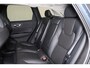 Volvo XC60 T6 Recharge AWD Plus Dark - Panorama/schuifdak - IntelliSafe Assist & Surround - 360º Camera - Harman/Kardon audio - Adaptieve LED koplampen - Verwarmde voorstoelen, stuur & achterbank - Parkeersensoren voor & achter - Elektr. bedienb. voorstoelen met geheugen - Draadloze tel. lader - Extra getint glas - 19' LMV