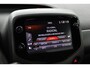 Toyota Aygo 1.0 VVT-i x-play | Airco | Parkeercamera | Apple carplay - Android auto |