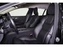 Volvo V60 T5 Inscription - Parkeercamera achter - Verwarmde voorstoelen - Parkeersensoren voor & achter - Elektr. bedienb. bestuurdersstoel met geheugen - Apple Carplay & Android Auto - High Performance audio - Cruise control - 18' LMV