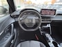 Peugeot e-2008 EV Allure 54 kWh | Adaptieve Cruise Control | 360gr camera | Keyless Entry | Stoelverwarming | Navigatie | 100kW snel laden