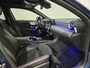 Mercedes-Benz A-klasse 180 Business Solution AMG / Panoramadak / Night Pakket / Sfeerverl. / NL Auto