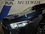 Mercedes-Benz A-klasse 180 Business Solution AMG / Panoramadak / Night Pakket / Sfeerverl. / NL Auto