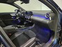 Mercedes-Benz A-klasse 180 Business Solution AMG / Panoramadak / Night Pakket / Sfeerverl. / NL Auto