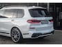 BMW X7 xDrive40i 7p | Skylounge | Alcantara