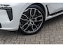 BMW X7 xDrive40i 7p | Skylounge | Alcantara