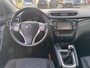 Nissan Qashqai 1.2 N-Connecta. Navigatie, Trekhaak lage km. stand. NL auto
