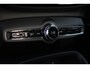 Volvo EX40 Single Motor Extended Range Plus Black Ed. 82 kWh | Verwarmbare voorstoelen+stuurwiel | Premium audio by Harman Kardon | Warmtepomp | 360 graden camera | Apple carplay/Android auto | 20 inch Lichtmetalen velgen