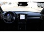Volvo EX40 Single Motor Extended Range Plus Black Ed. 82 kWh | Verwarmbare voorstoelen+stuurwiel | Premium audio by Harman Kardon | Warmtepomp | 360 graden camera | Apple carplay/Android auto | 20 inch Lichtmetalen velgen