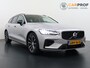 Volvo V60 2.0 T6 Plug-in hybrid AWD Ultra Dark Trekhaak | Panorama Dak | LMV | NAP |