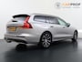 Volvo V60 2.0 T6 Plug-in hybrid AWD Ultra Dark Trekhaak | Panorama Dak | LMV | NAP |