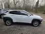 Hyundai Kona 1.0T Comfort | 1E EIGENAAR | 12MND GARANTIE | STOELVERWARMING | NAVI | CAMERA | CRUISE