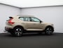 Volvo XC40 2.0 B4 Plus Dark / Trekhaak / Harman Kardon / Elektr. bed. stoelen / Stoel+stuur+voorruitverwarming