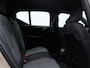 Volvo XC40 2.0 B4 Plus Dark / Trekhaak / Harman Kardon / Elektr. bed. stoelen / Stoel+stuur+voorruitverwarming