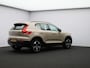 Volvo XC40 2.0 B4 Plus Dark / Trekhaak / Harman Kardon / Elektr. bed. stoelen / Stoel+stuur+voorruitverwarming